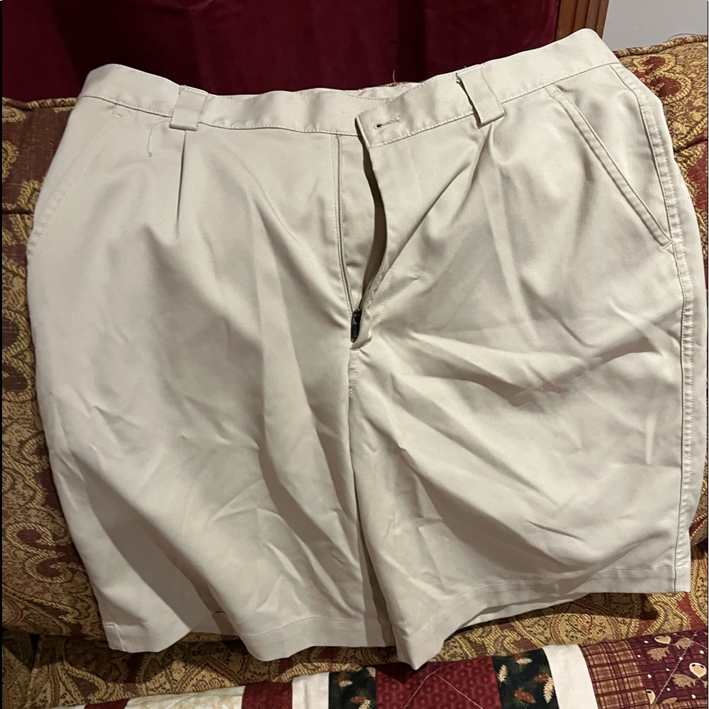 Mens khaki shorts missing button